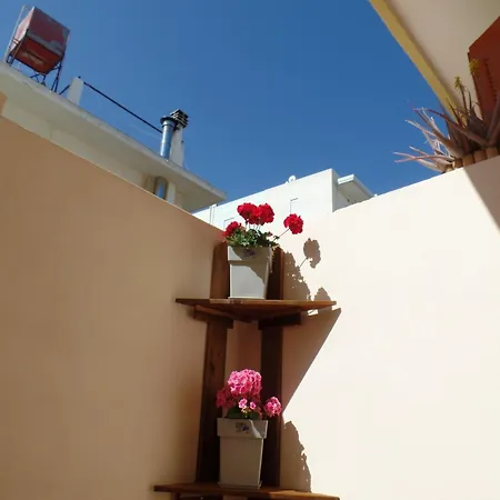 Ellis With Private Entrance And Veranda