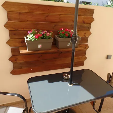 Ellis With Private Entrance And Veranda アパート *